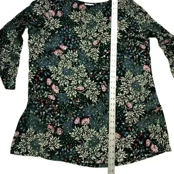 J Jill Tunic sz L Scoop Neck 3/4 Raglan Sleeve Flowy Floral Fairy Grunge Black - Picture 4 of 8